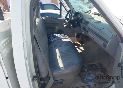 1997 Ford F-250 Xl z USA, uszkodzony, nr VIN 3FTHF25H3VMA51461